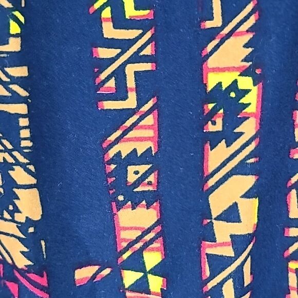 LuLaRoe NEW Tall & Curvy TC (12-22) Navy Tribal Stripe Butter Soft Legging Pants - Picture 4 of 7